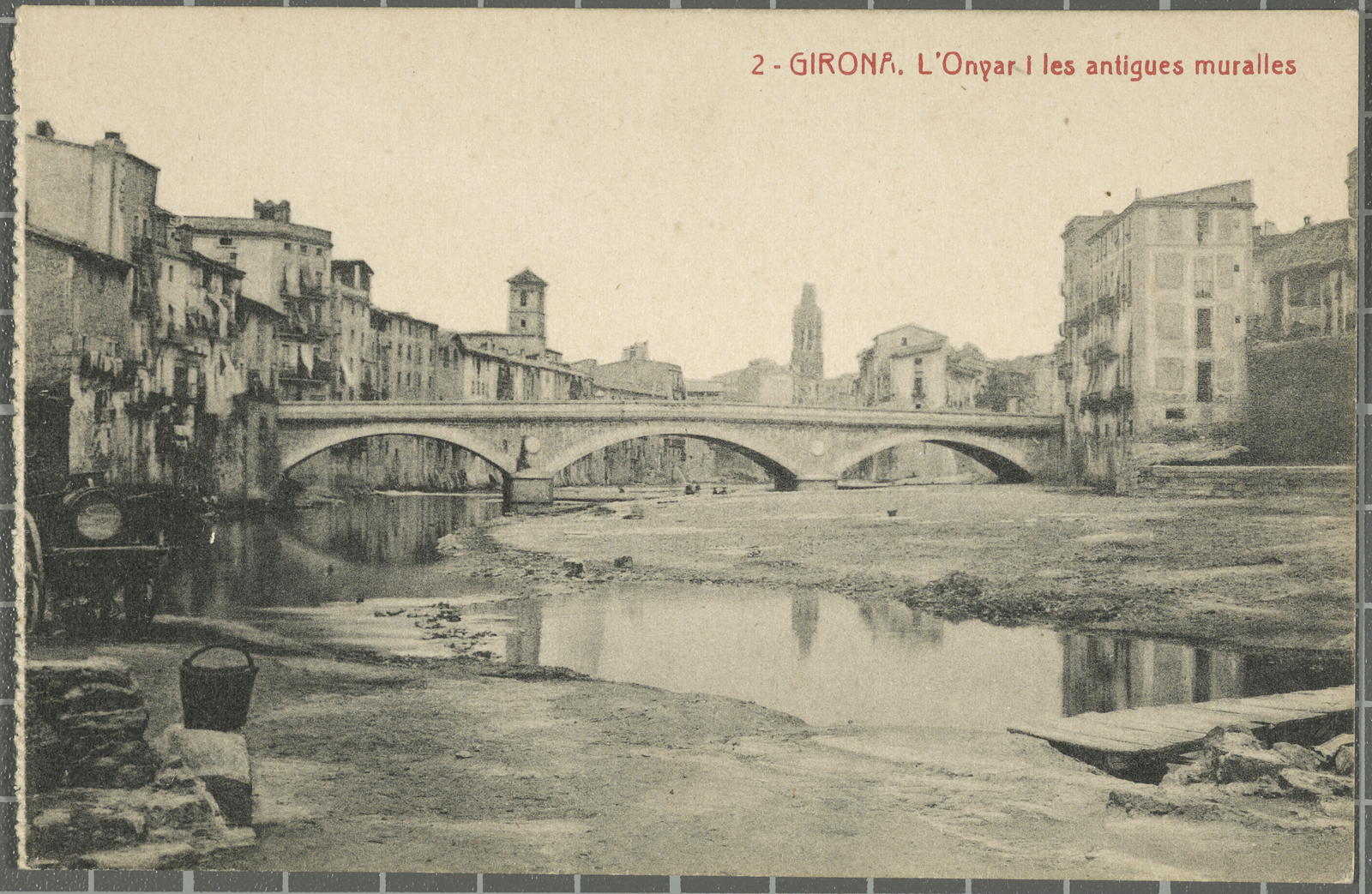 Joan Martí Centelles, 2 -Girona. The Onyar and the ancient walls