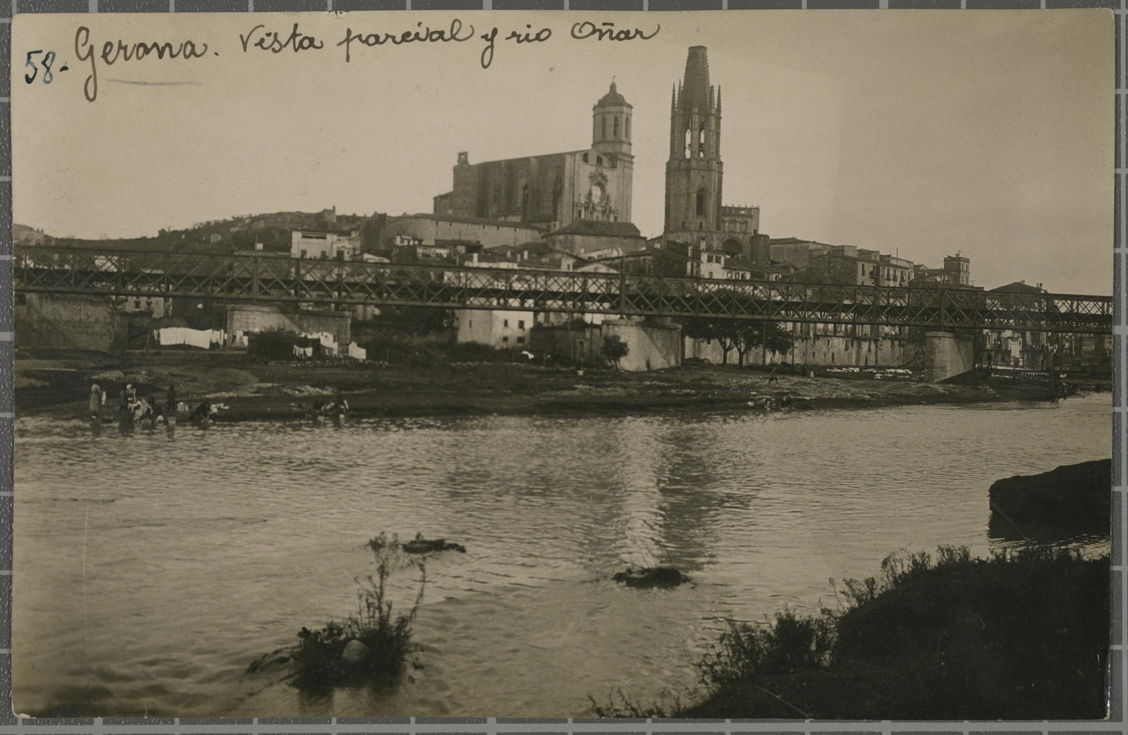 Desconegut, 58. Gerona.-View partial y rio Oñar