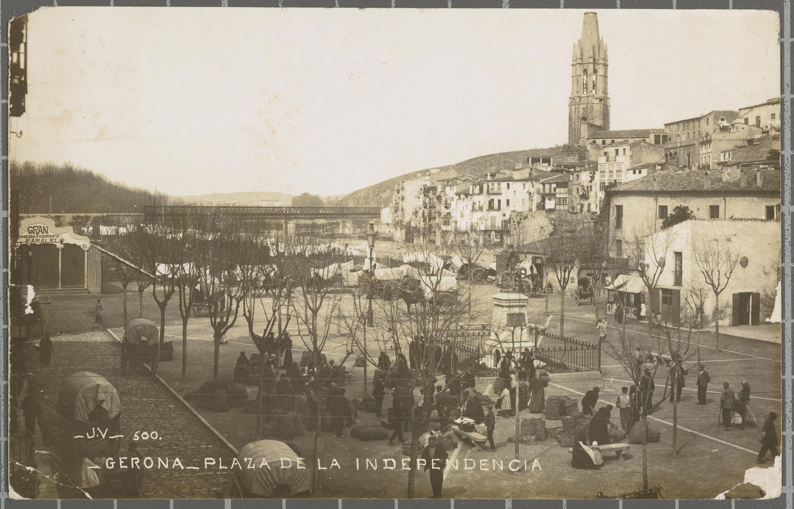 500 - Gerona. Plaza de la Independencia
