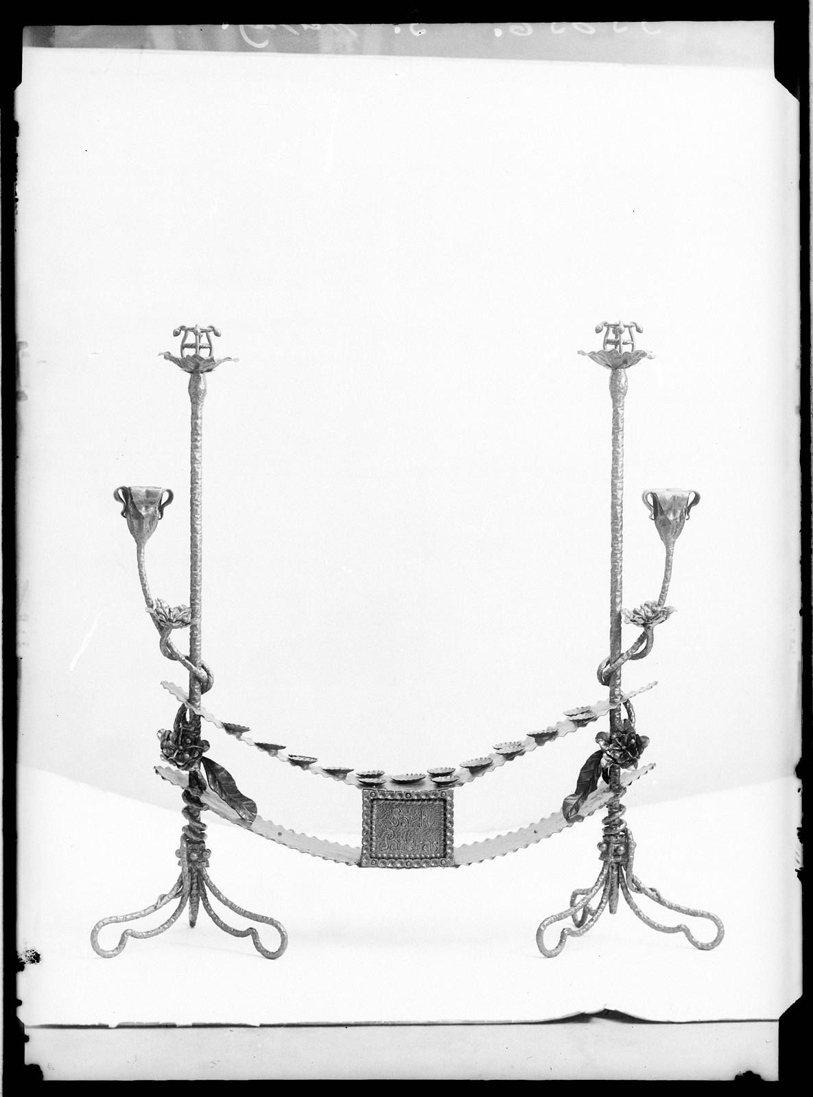 Desconegut, [Decorative object]