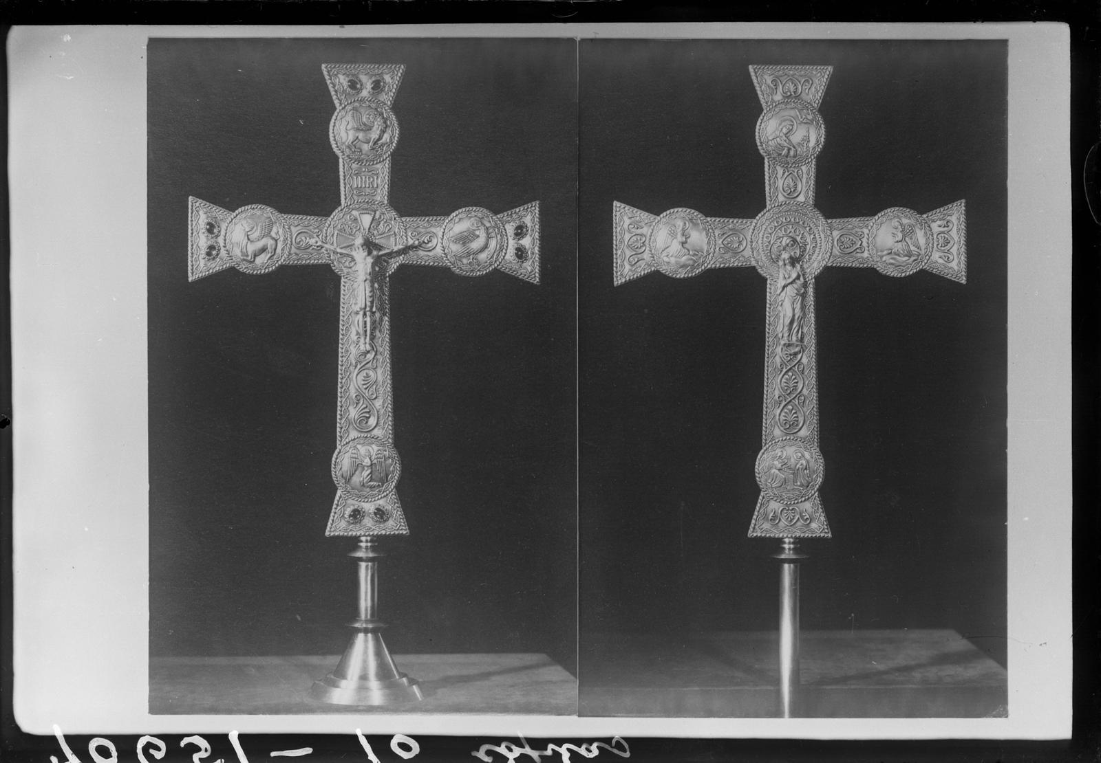 Desconegut, [Crucifix]