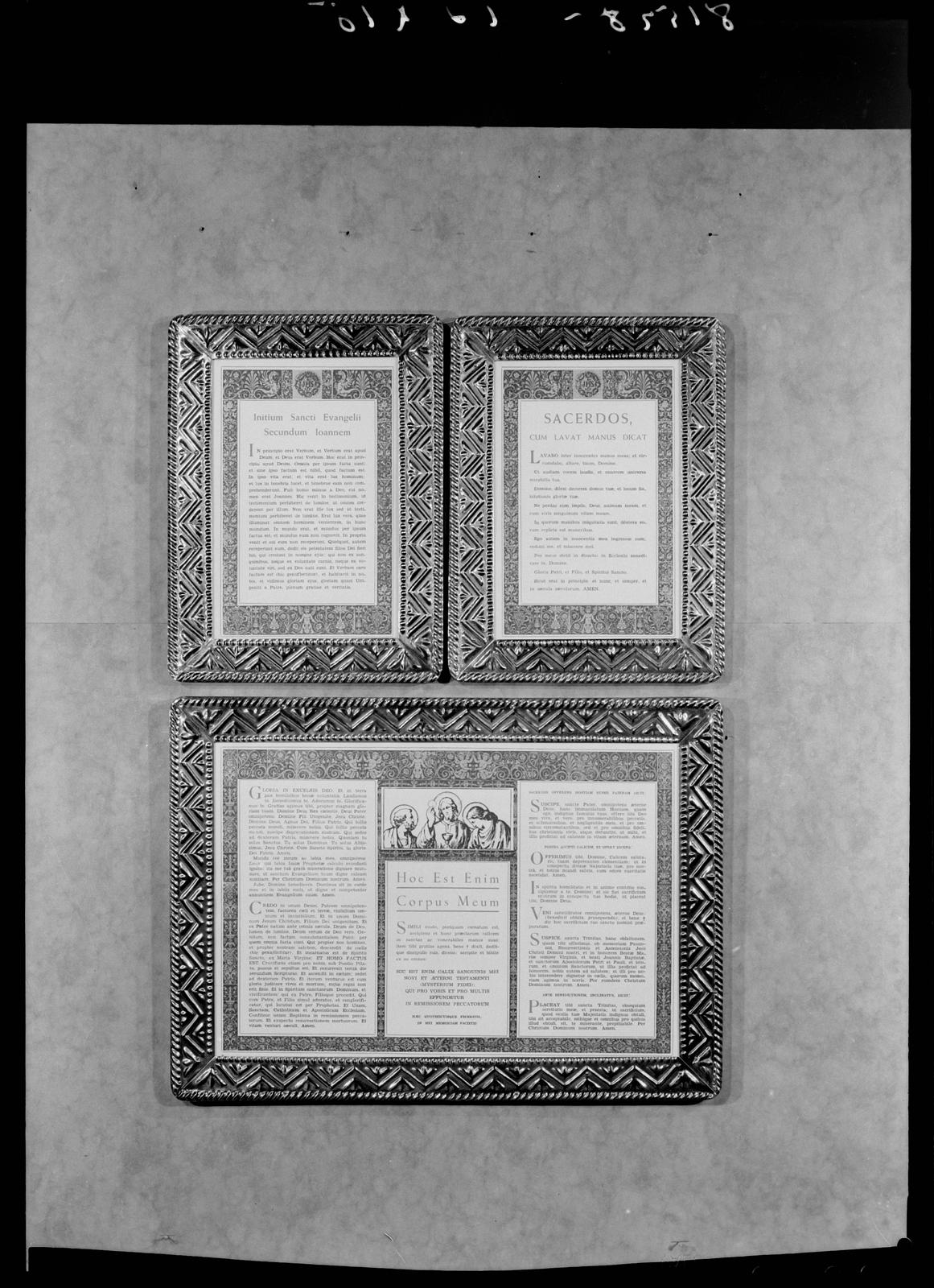 Desconegut, [Book]