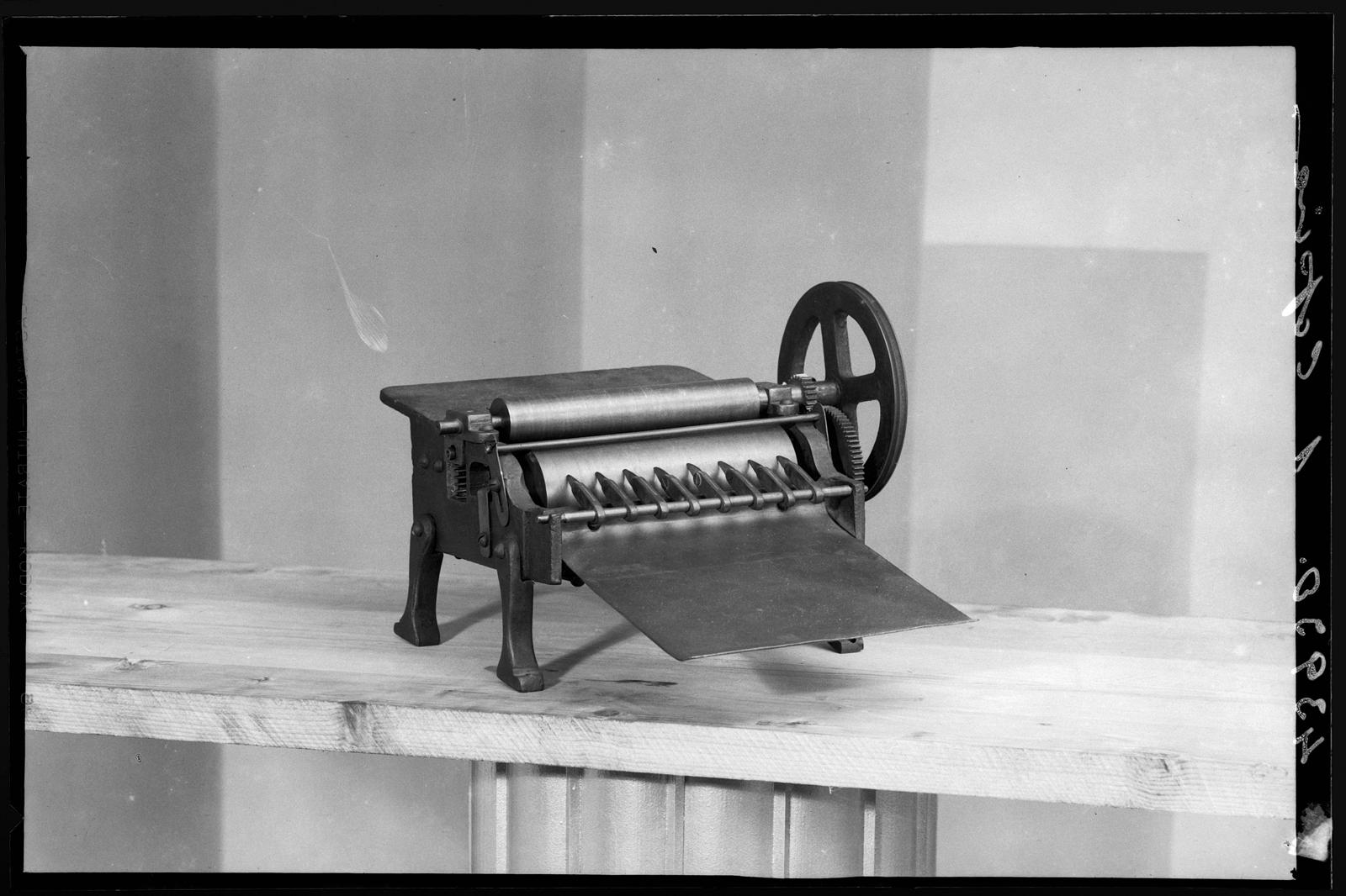 Desconegut, [Unidentified apparatus]