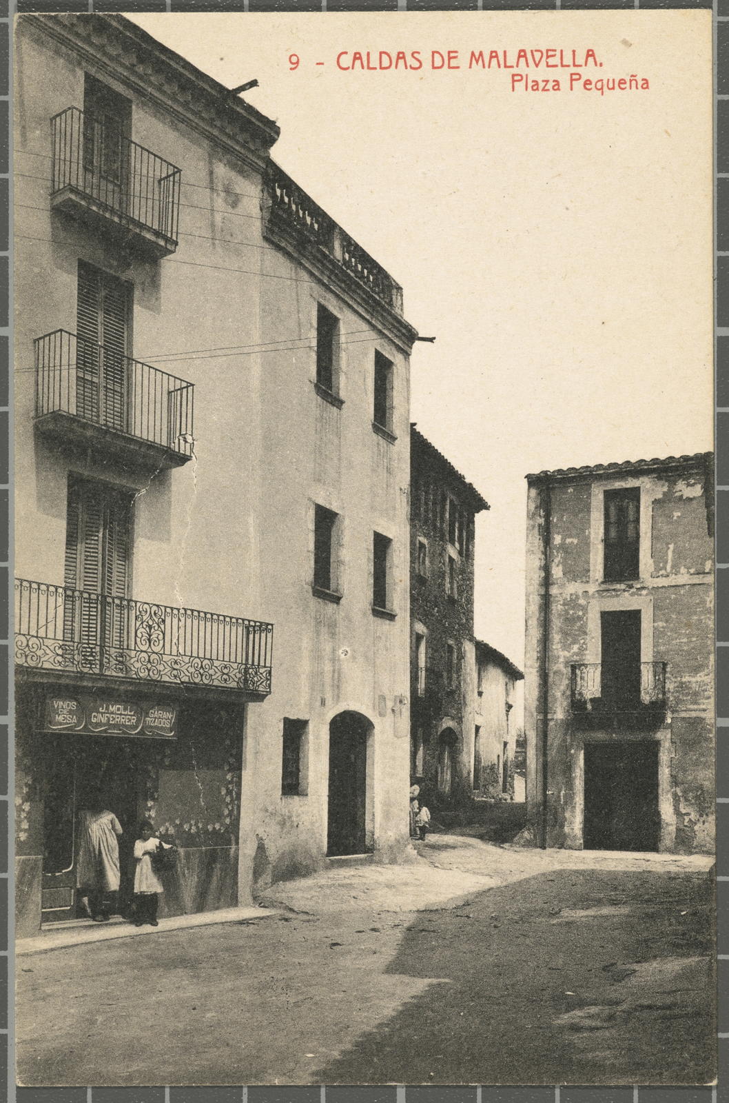 Josep Thomas Bigas, 9 - CALDAS DE MALAVELLA. Plaza Pequeña