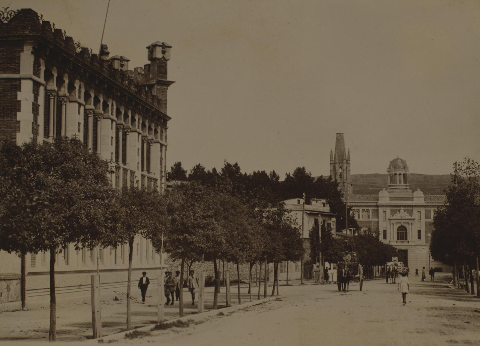 Desconegut, [Gran Via Jaume I, Bruguera i Correus]