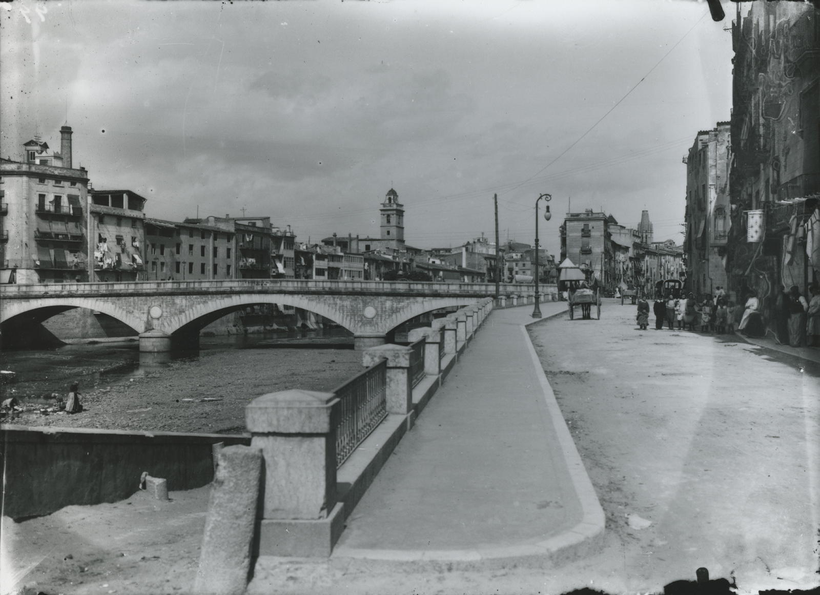 Josep Thomas Bigas, [Rambla Verdaguer and Stone Bridge]