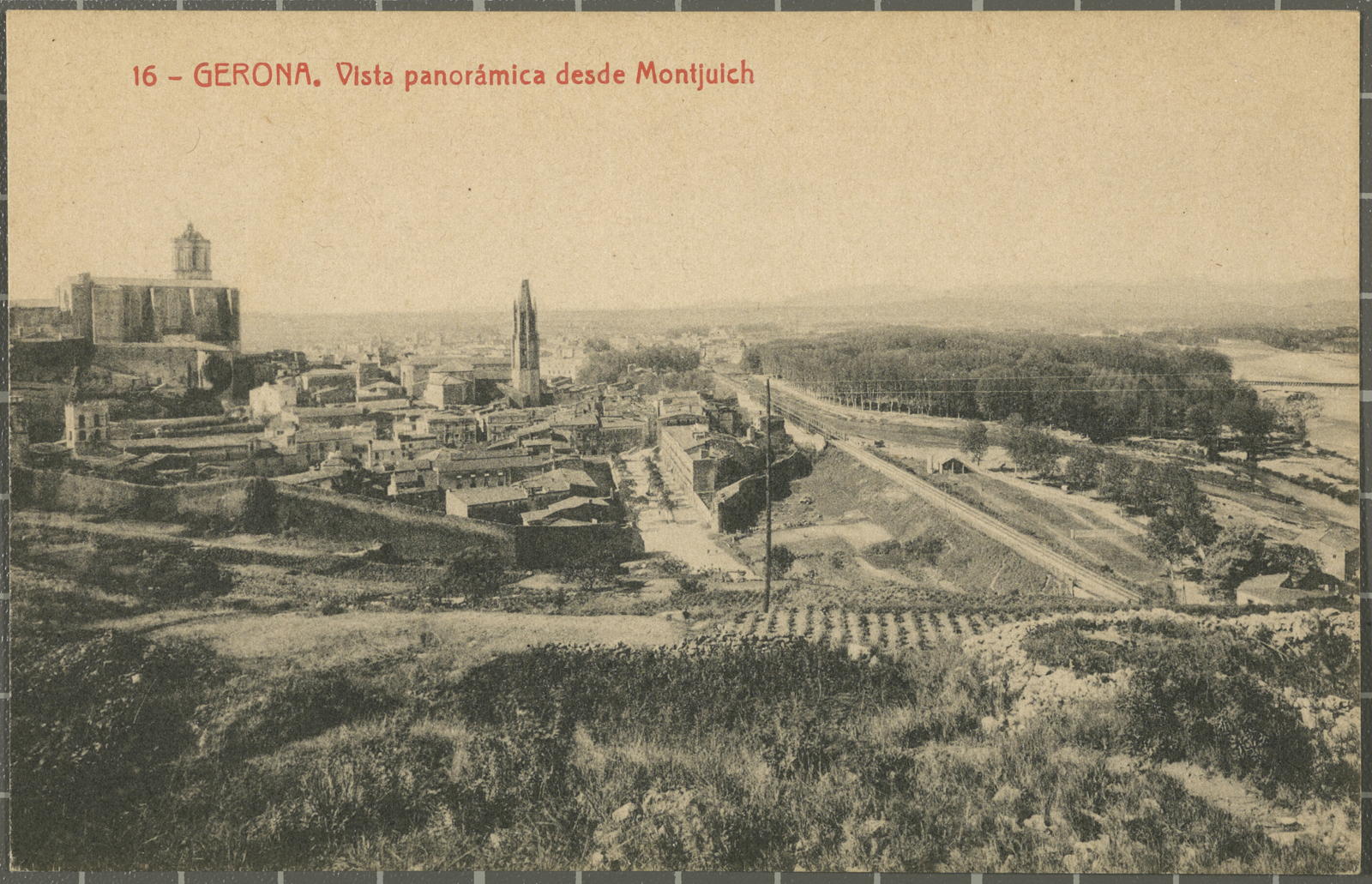 Desconegut, 16 - GERONA. Panoramic view desde Montjuich