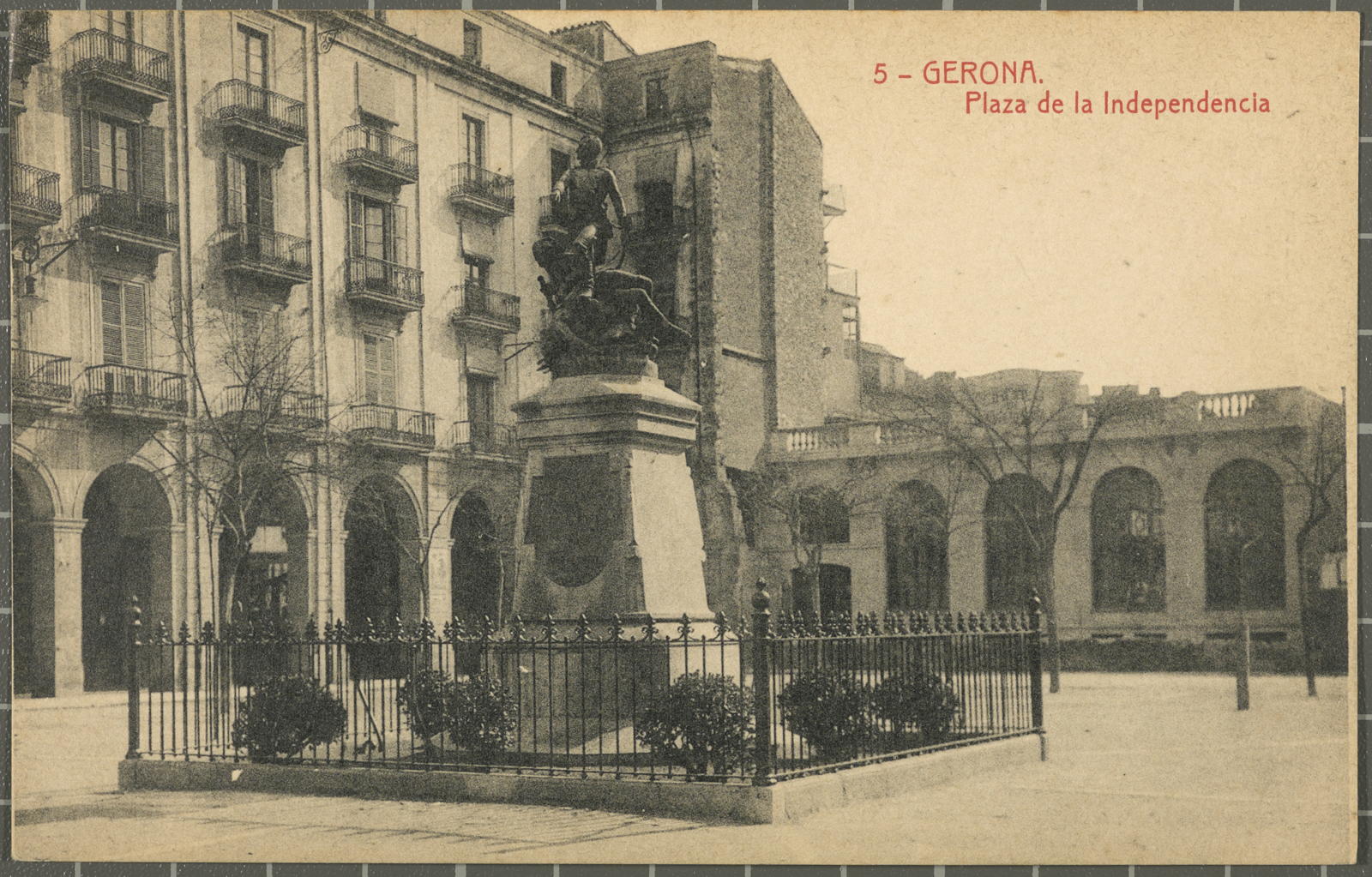 Desconegut, 5 - GERONA. Independence Square