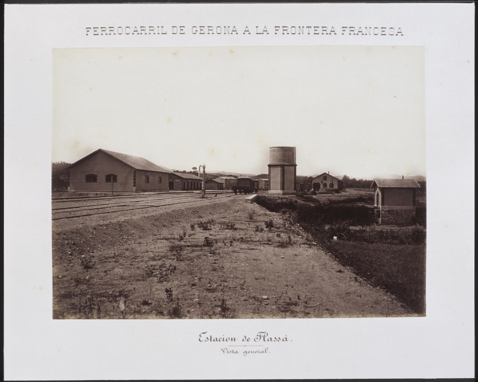 Desconegut, Ferrocarril de Gerona a la Frontera Francesa. Estación de Flassá