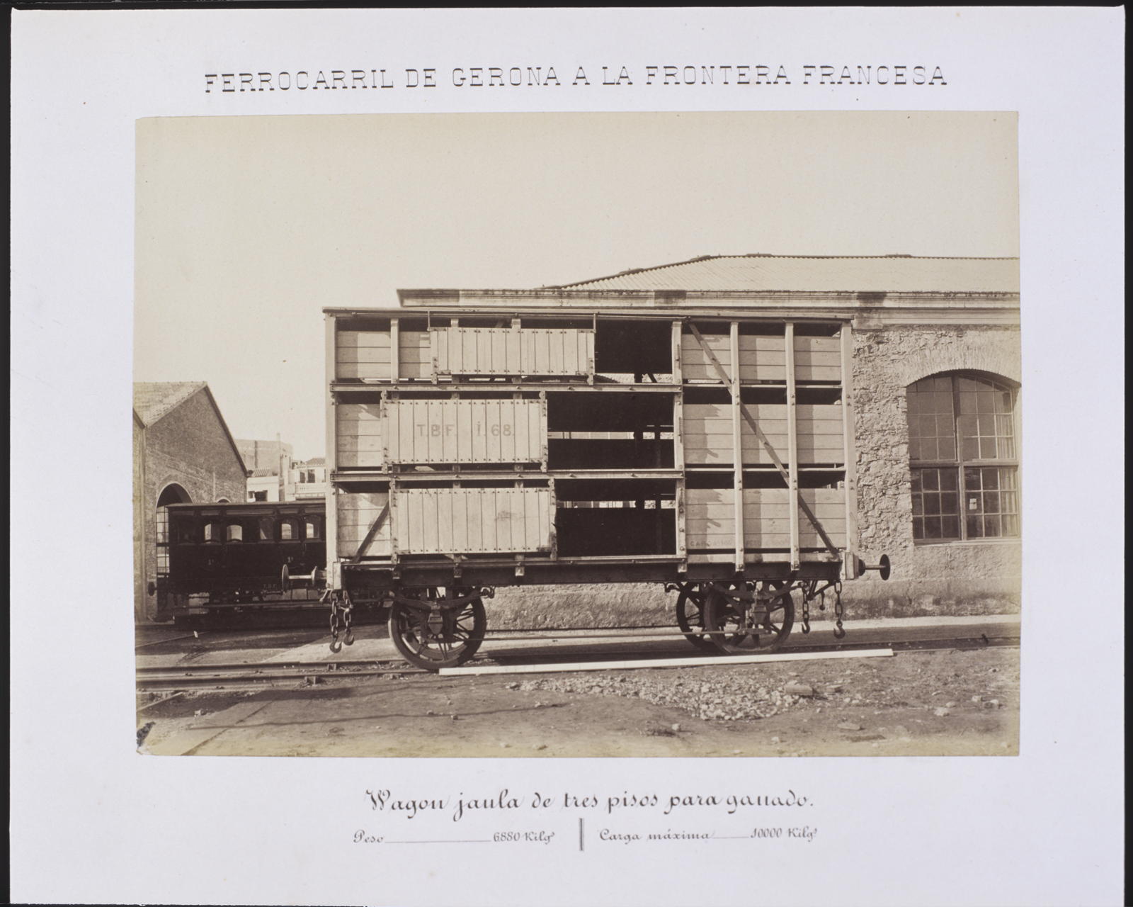 Desconegut, Railway from Gerona to the French Border. Vagon link three floors for ganado