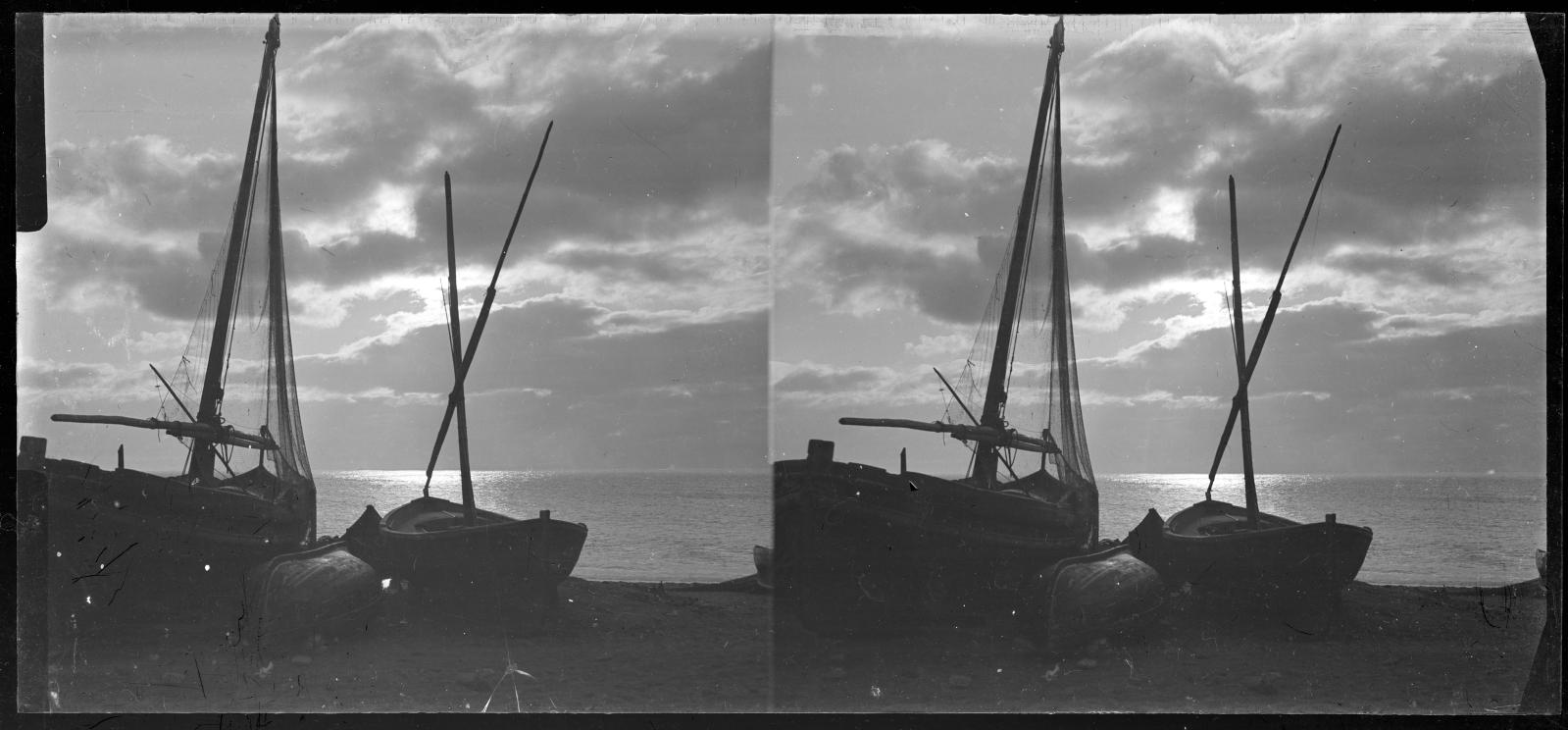 Desconegut, [Barques a la sorra]
