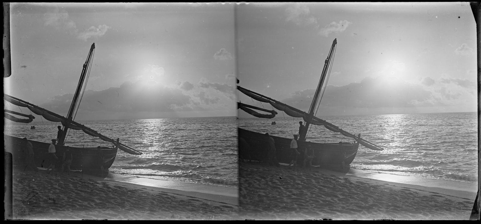Desconegut, [Sortida d'una barca al mar]