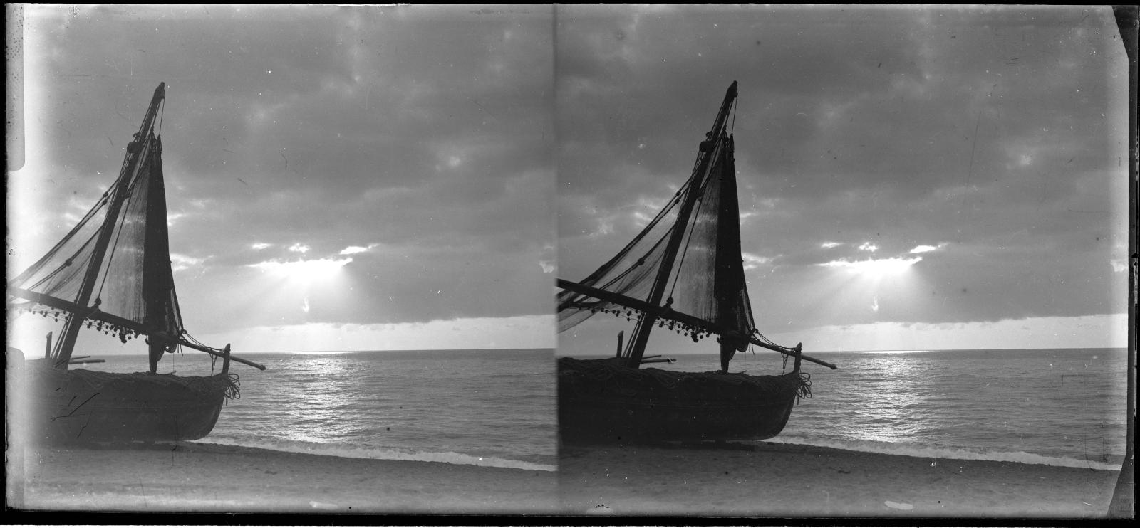 Desconegut, [Sand boat]