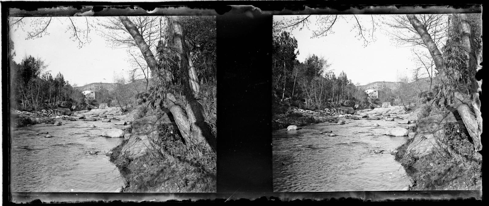Desconegut, [Gorge River]