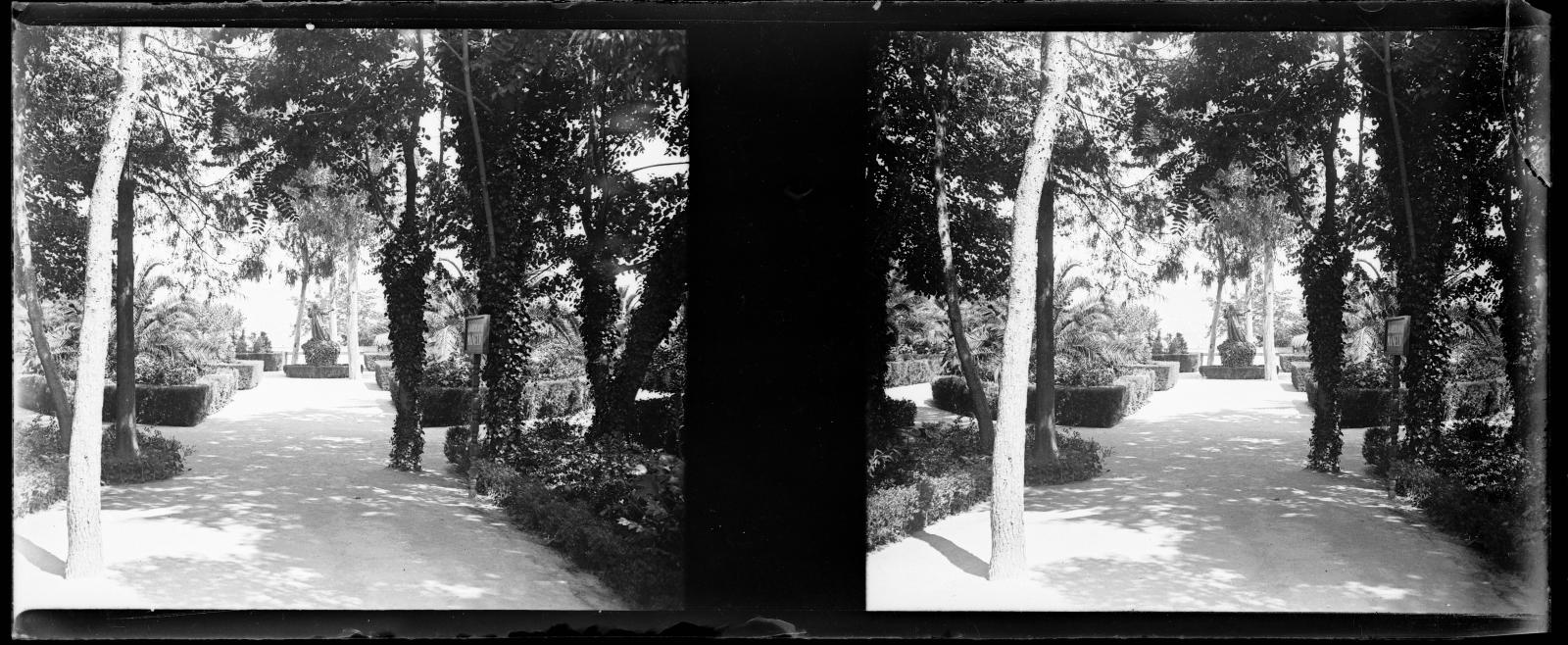 Desconegut, [Jardins de l'advocat Laribal]