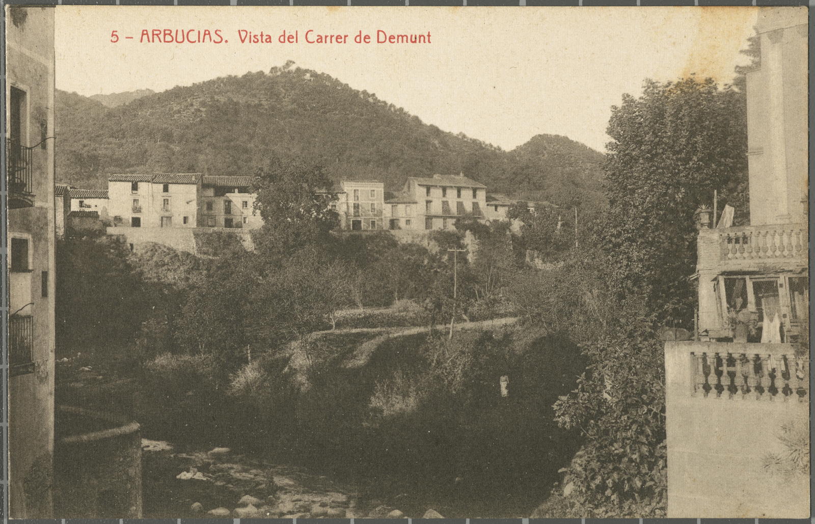 Amadeu Mauri Aulet, 5 - Arbucias. Vista del Carrer de Demunt