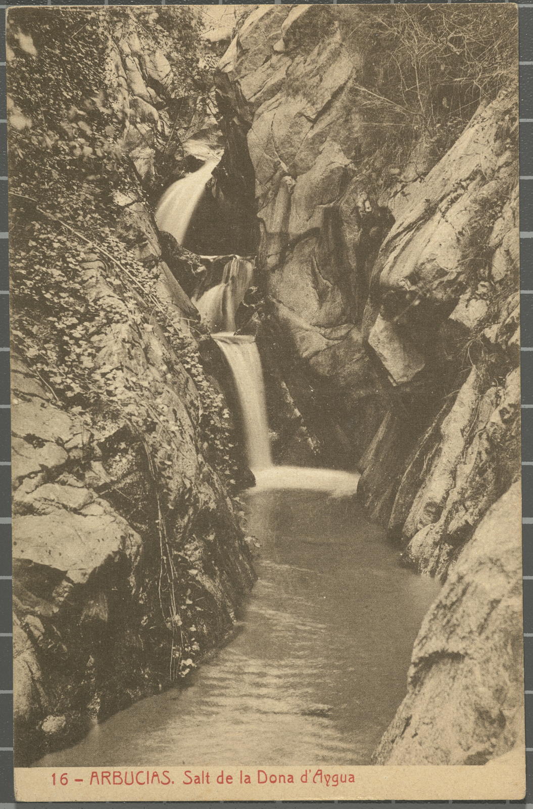 Amadeu Mauri Aulet, 16 - Arbucias. Salto de la Mujer de Aygua