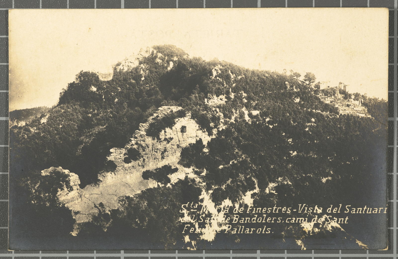 Desconegut, Sta. Maria de Finestres - Vista del Santuari del Salt de Bandolers, cami de Sant Feliu de Pallarols.