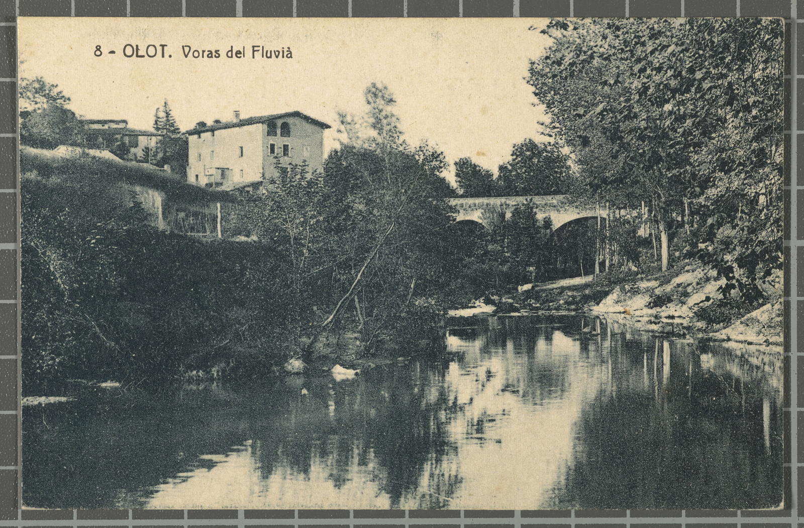 Desconegut, 8 - Olot. Voras del Fluvià
