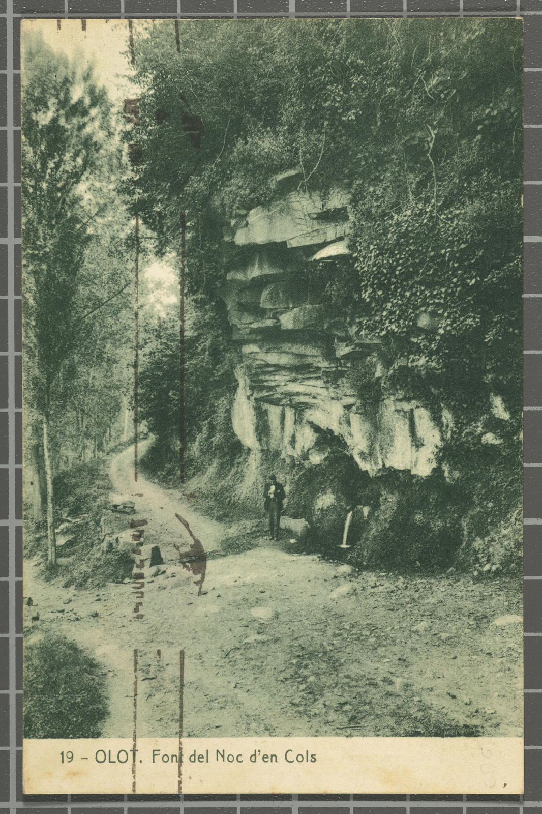 Desconegut, 19 - Olot. Source of the Boy in Coles