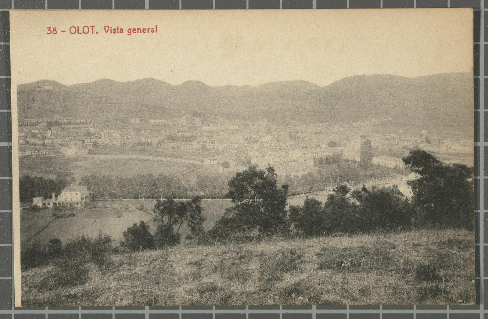 Desconegut, 38 - Olot. General view