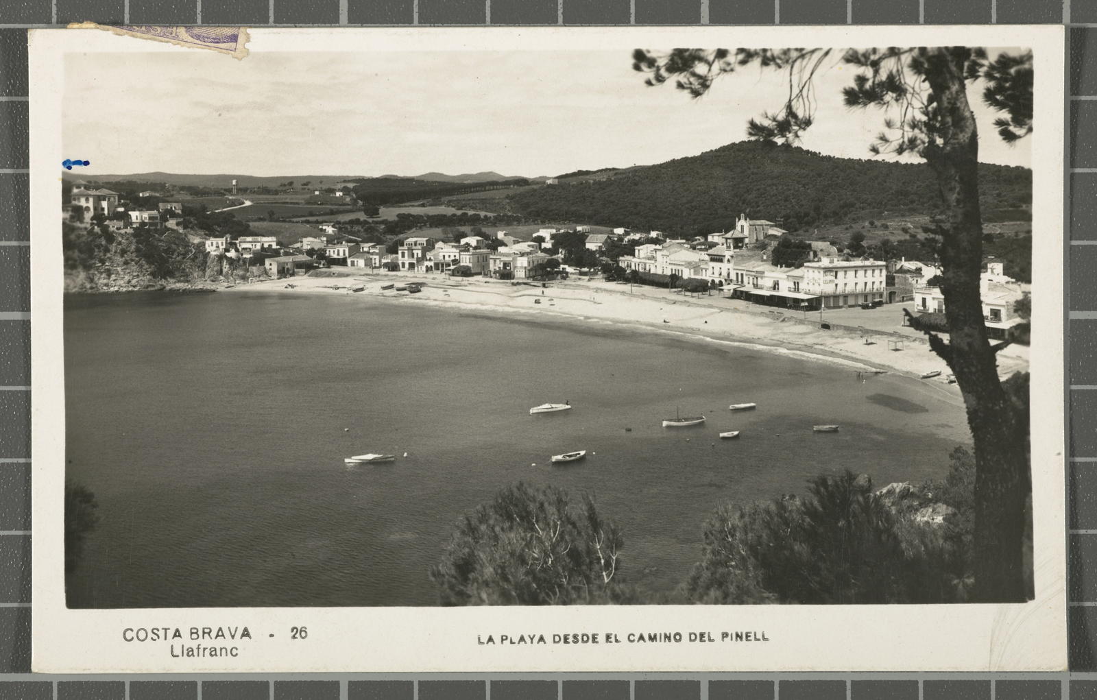 Desconegut, Costa Brava - 26 Llafranc. The playa desde el camino del Pinell