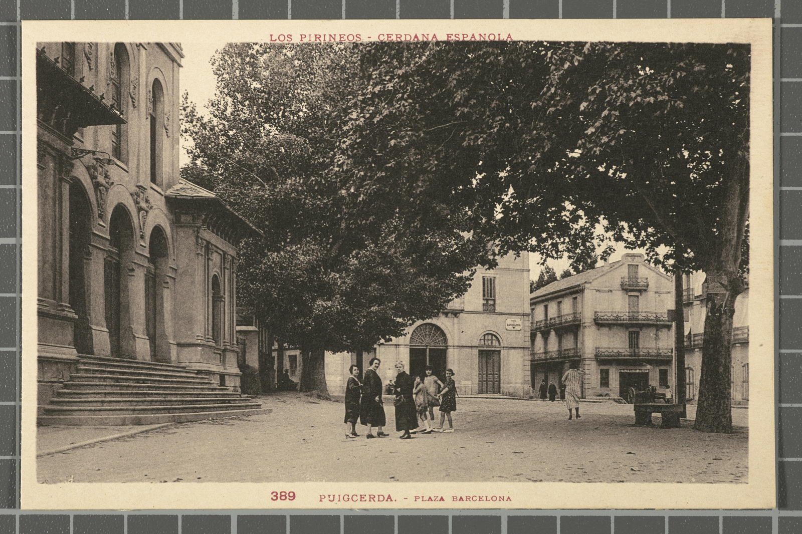 Desconegut, The Pyrenees - Cerdana frightens 389 Puigcerda. - Plaza Barcelona