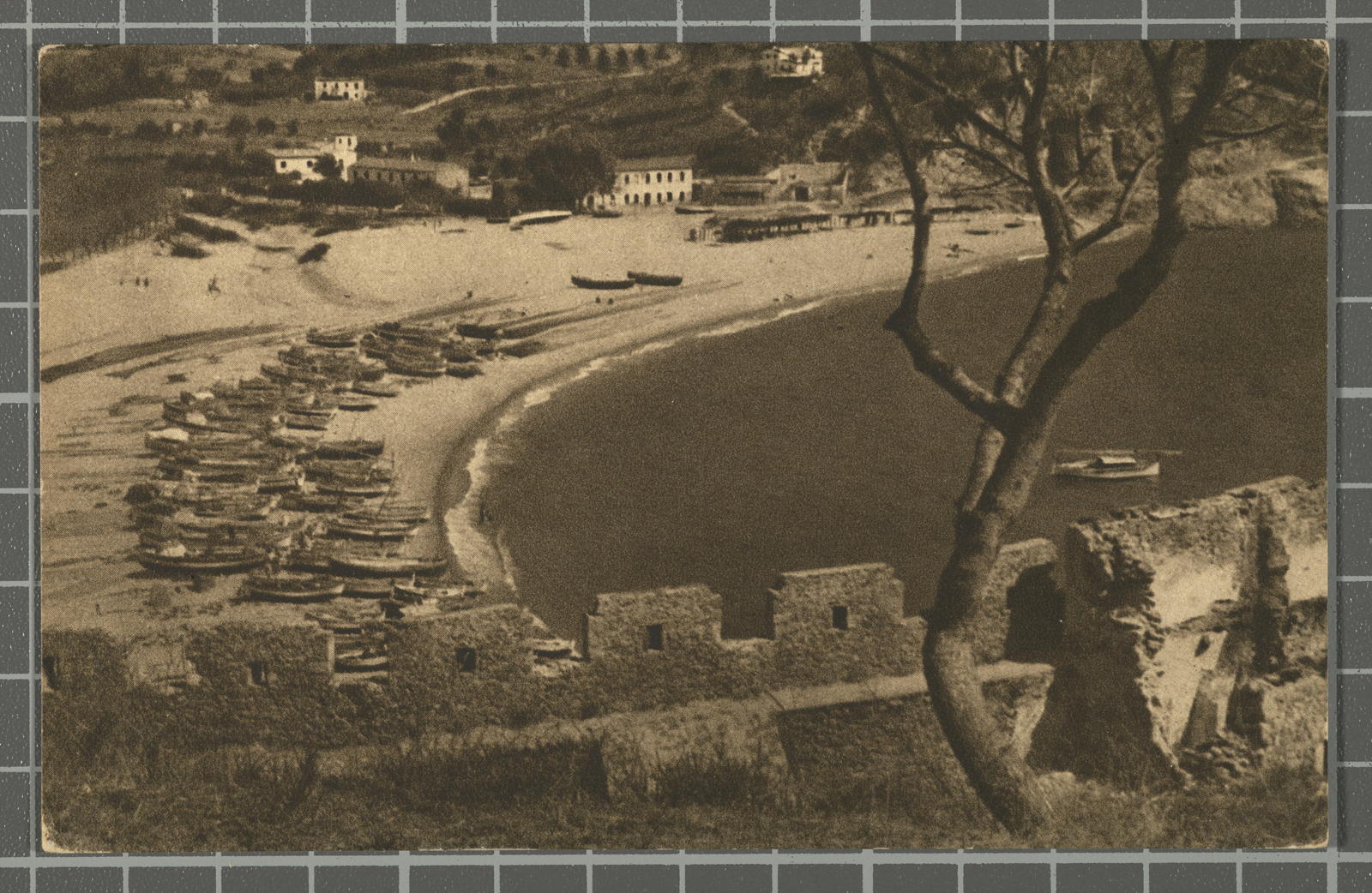 Desconegut, Tossa de mar. -Playa, vista desde el camino del Faro