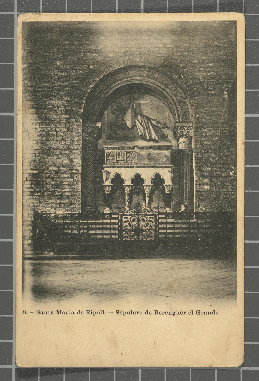 Desconegut, 8. - Saint María of Ripoll. - Sepulcro of Berenguer the Grande