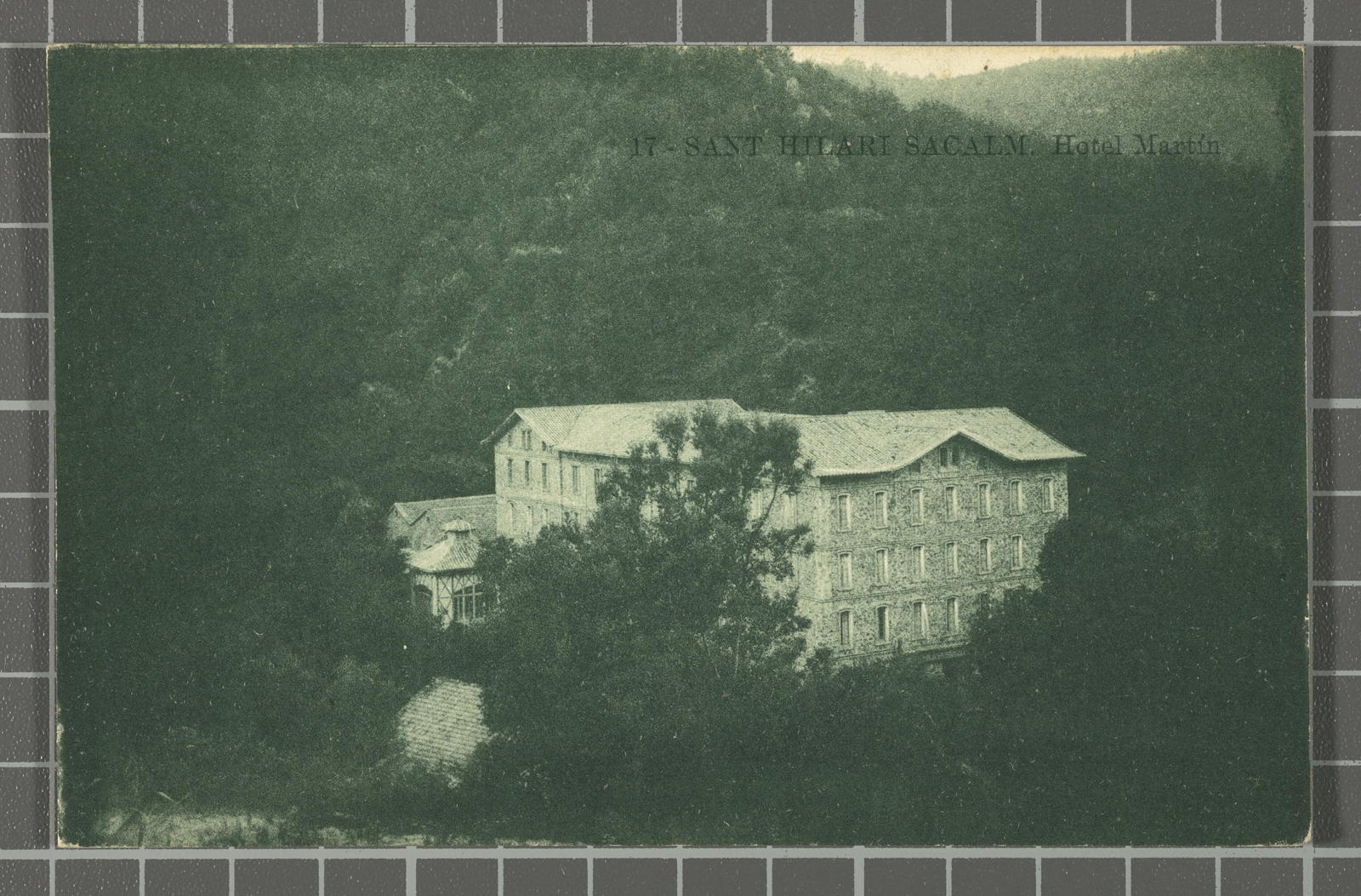 Josep Ximeno Planas, 17 - Sant Hilari Sacalm. Hotel Martín