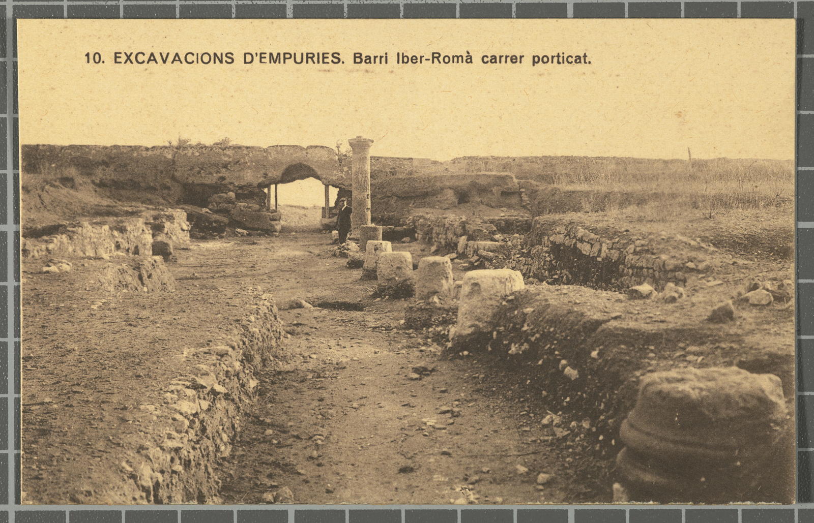 Josep Esquirol Pérez, 10. Excavations of Empuries. Iber-Roman neighbourhood porticoed street