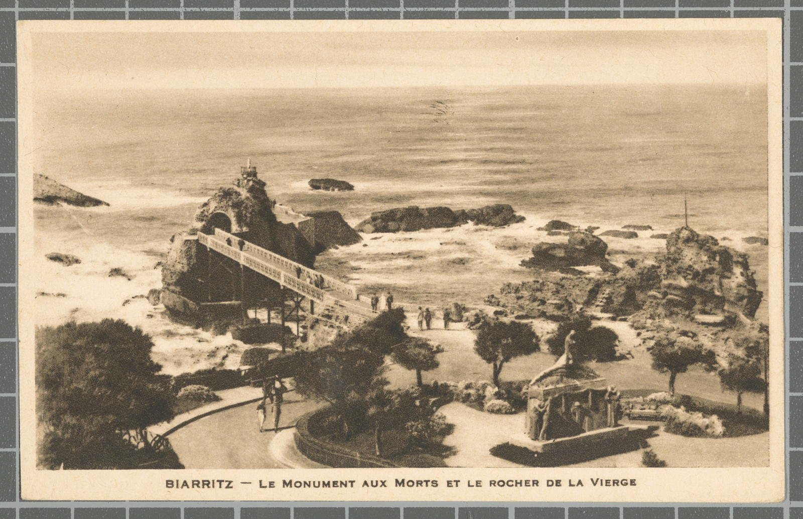Desconegut, Biarritz - Le Monument aux morts et le Rocher de la Vierge