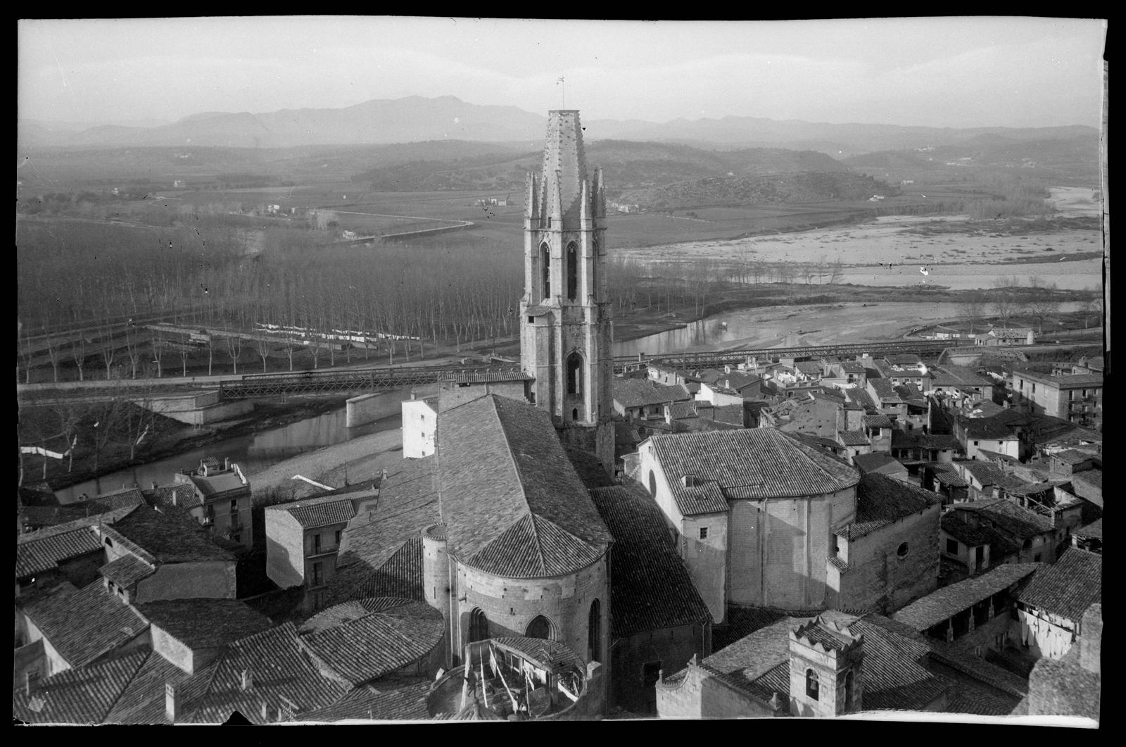 Desconegut, [View from Cathedral]