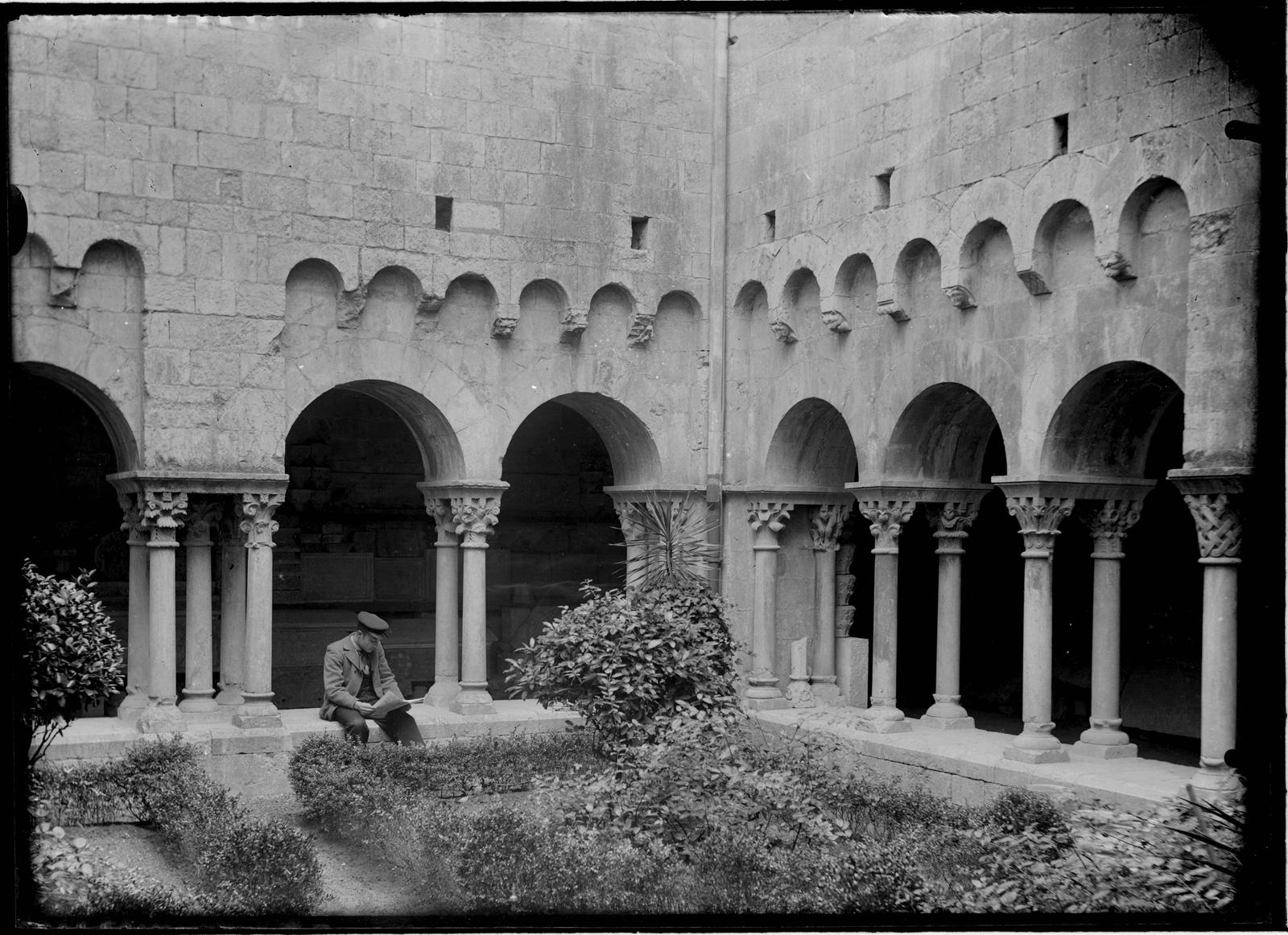 Desconegut, [Claustre de Sant Pere de Galligants]