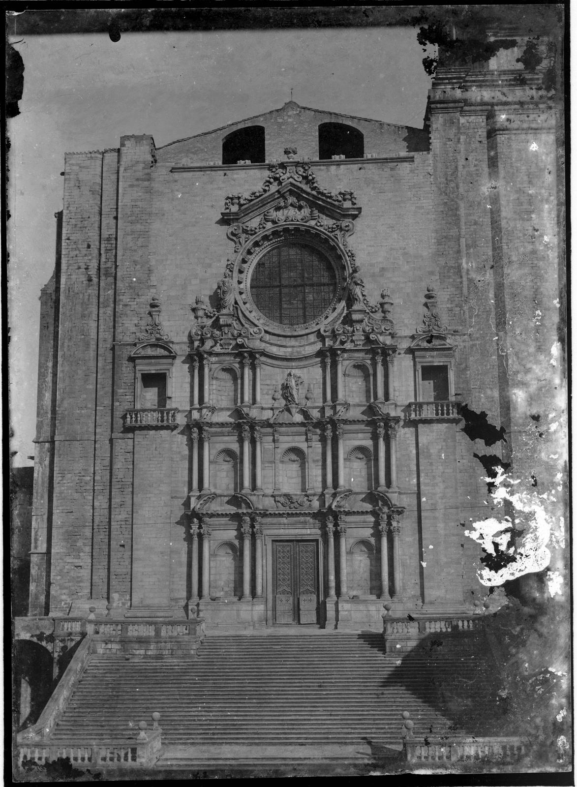 Desconegut, [Façana de la Catedral]