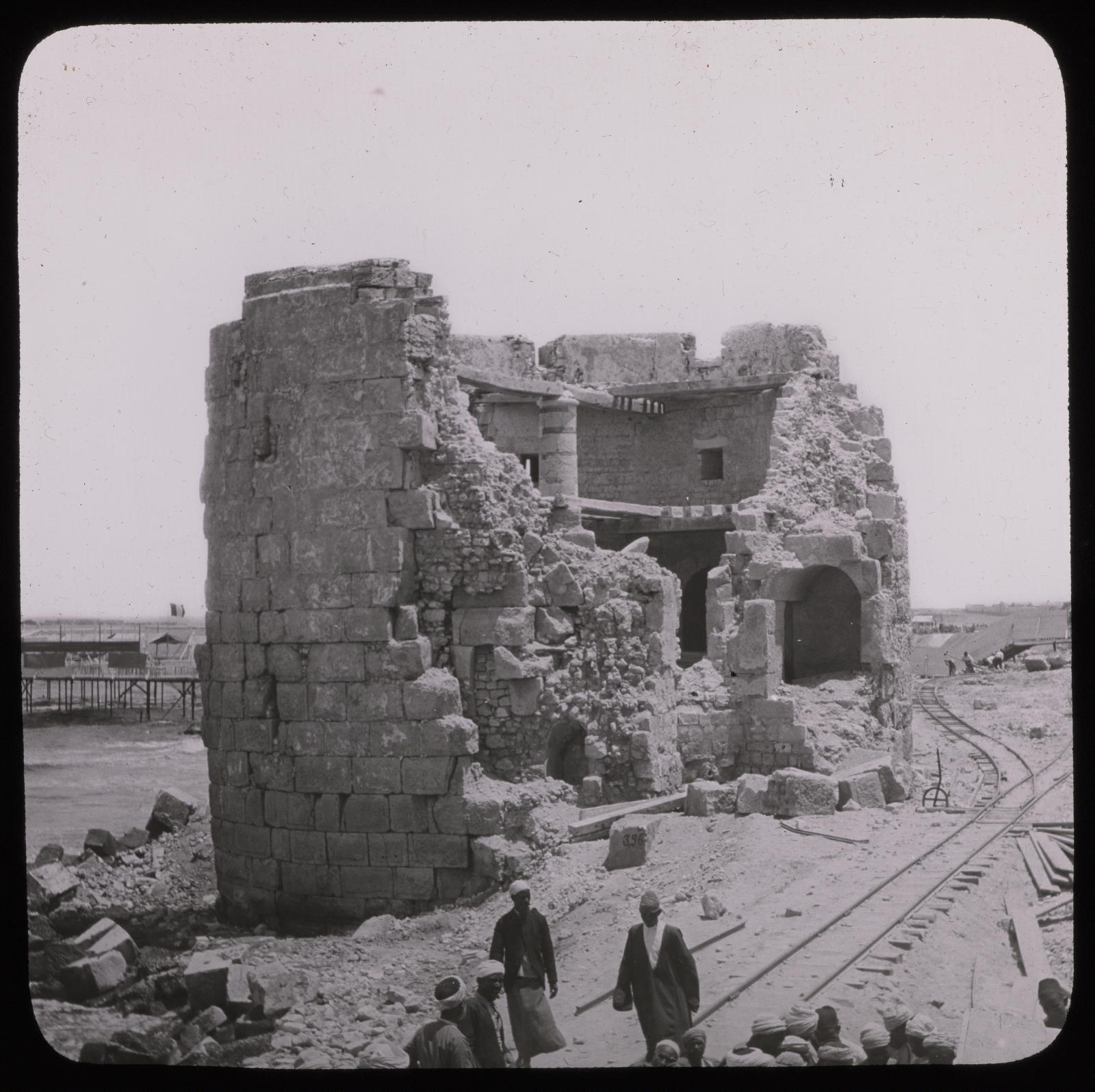Desconegut, Alexandrie. Ruines de la tour dite de Cléopâtre. Photo Louvre