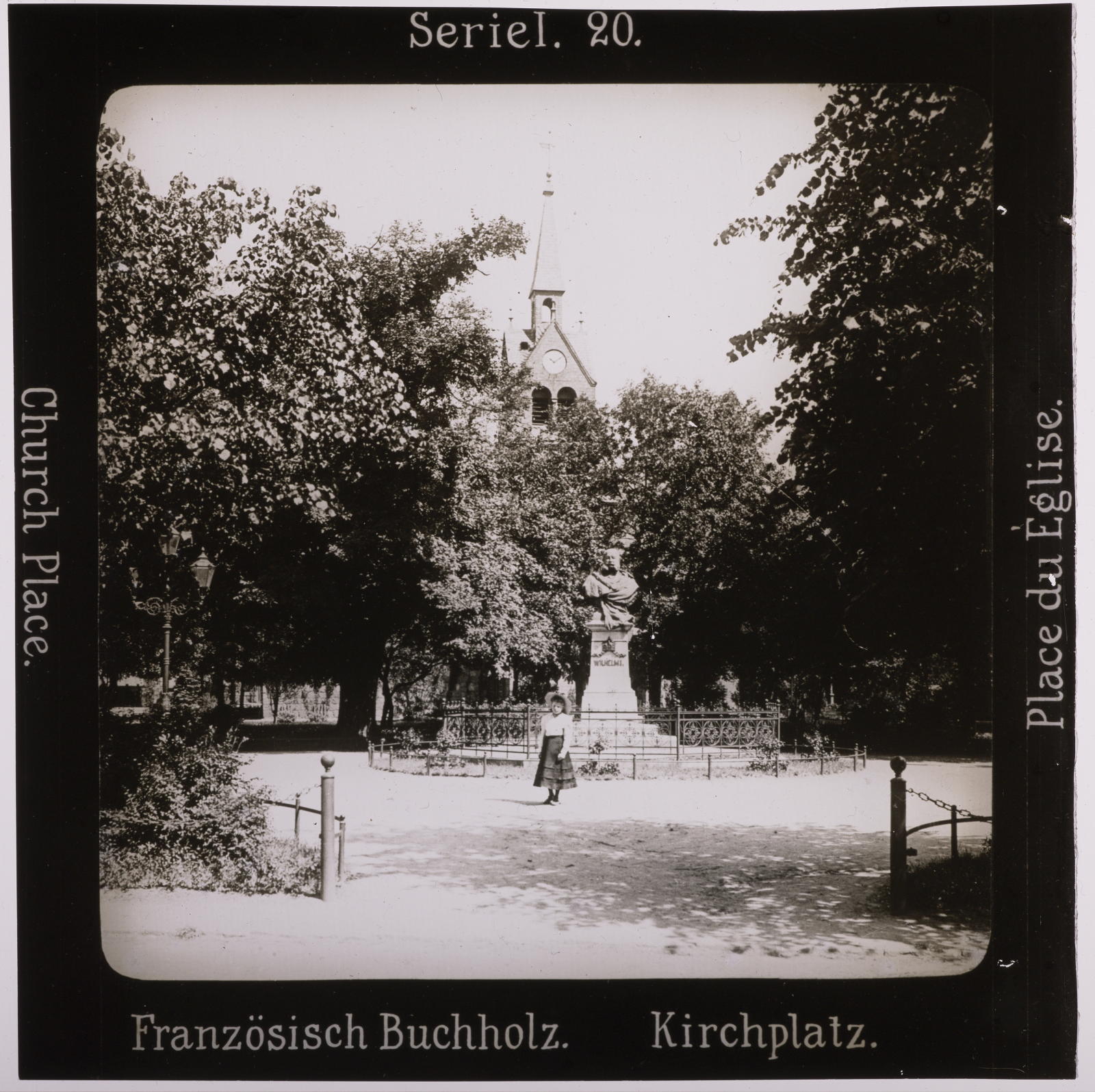 Französisch Buchholz. Kirchplatz Projection für Alle