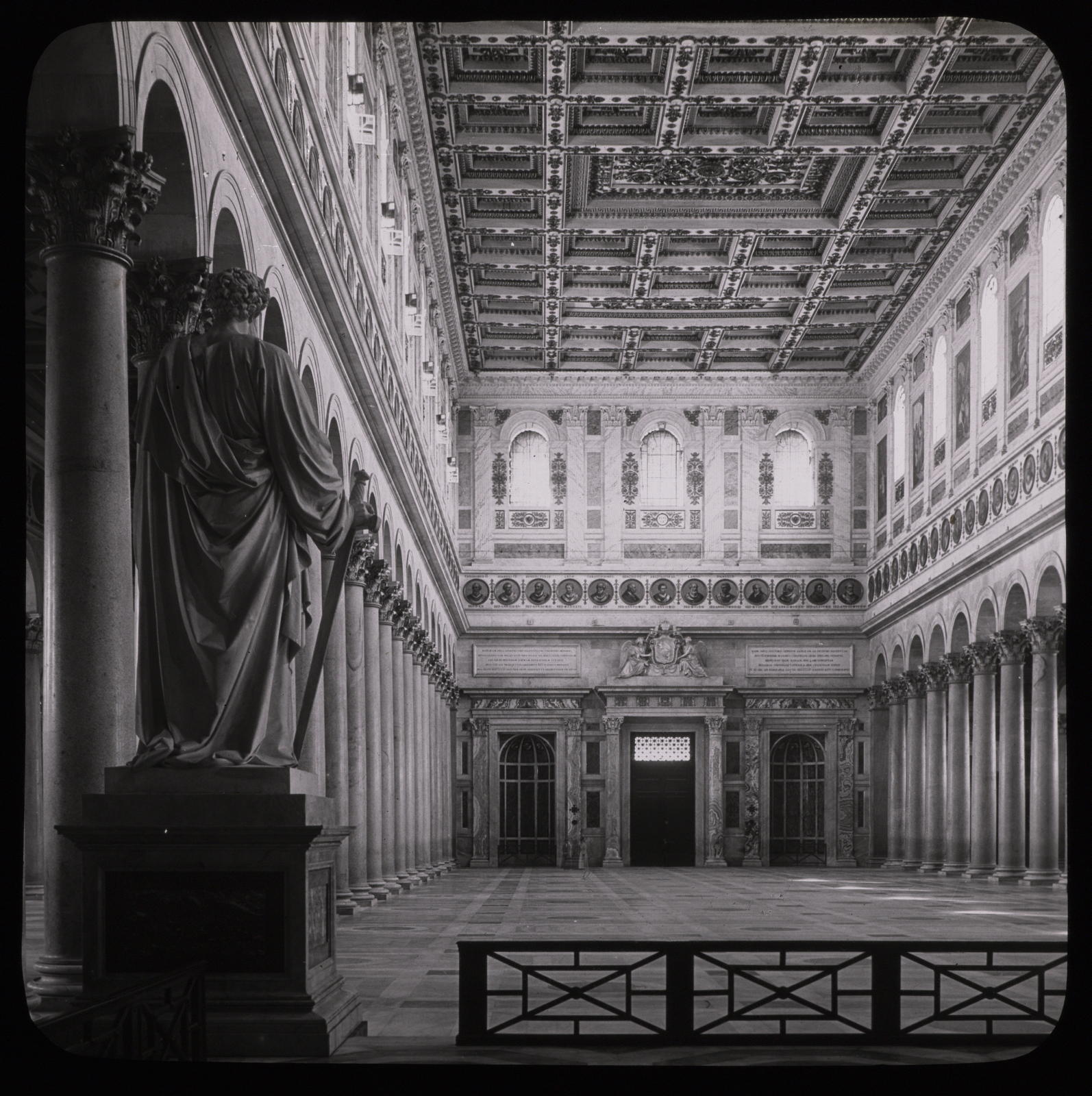 Rome. S. Paul hors les murs. Vue prise du choeur Photo Louvre