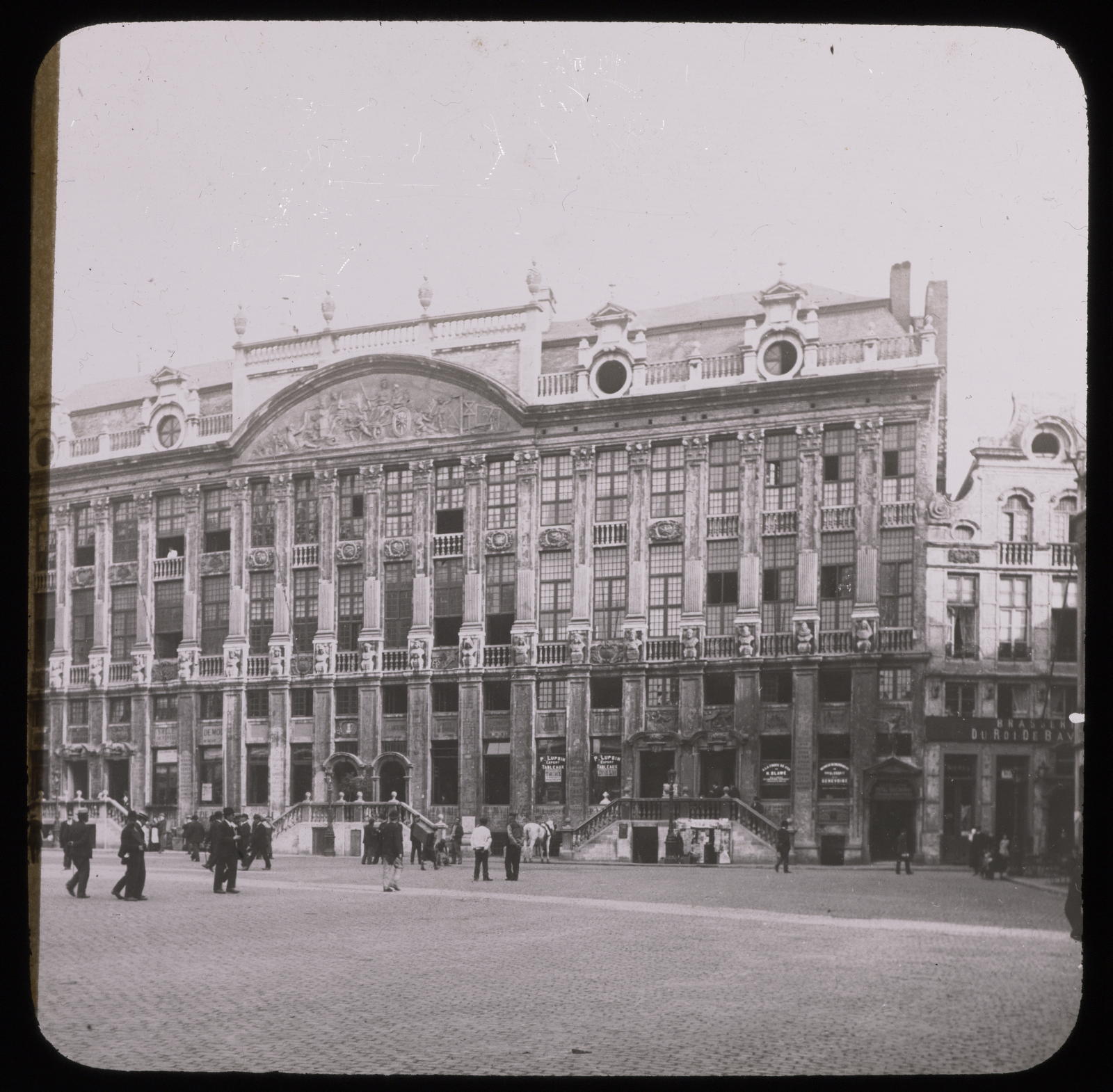 Desconegut, Bruxelles. Grand Place, maison du poids public. Mazo, E.
