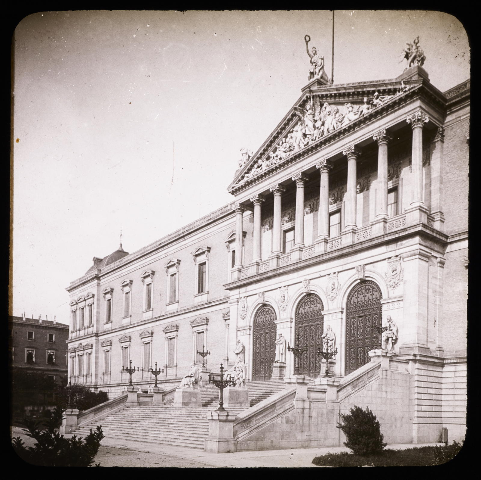 Desconegut, Madrid. Bibliothèque et Musée Nationale Mazo, E.