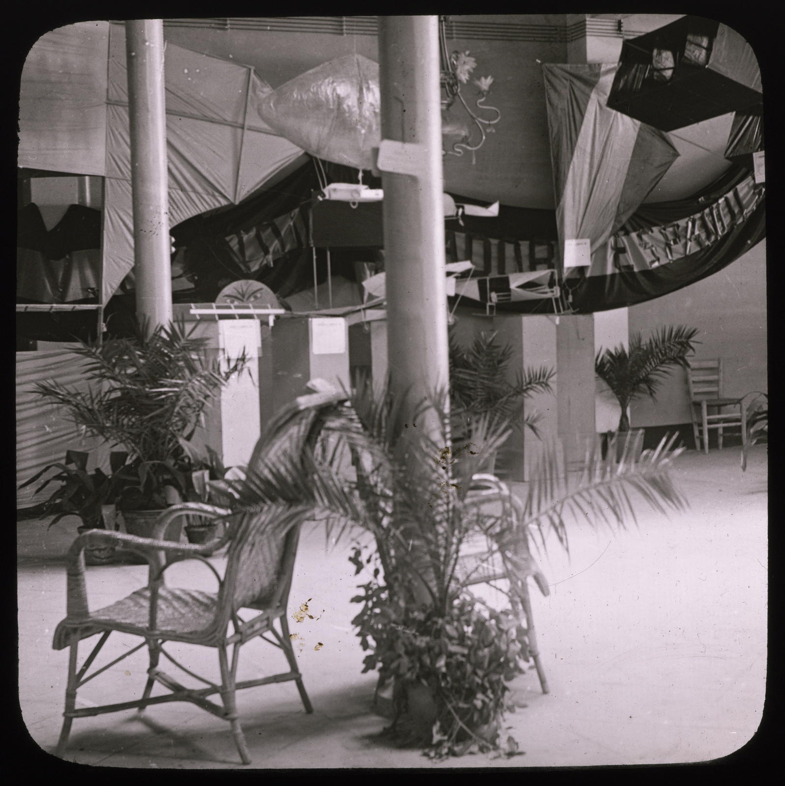 Desconegut, Instalación de la Y.A.E. en la Exposición aeronàutica.