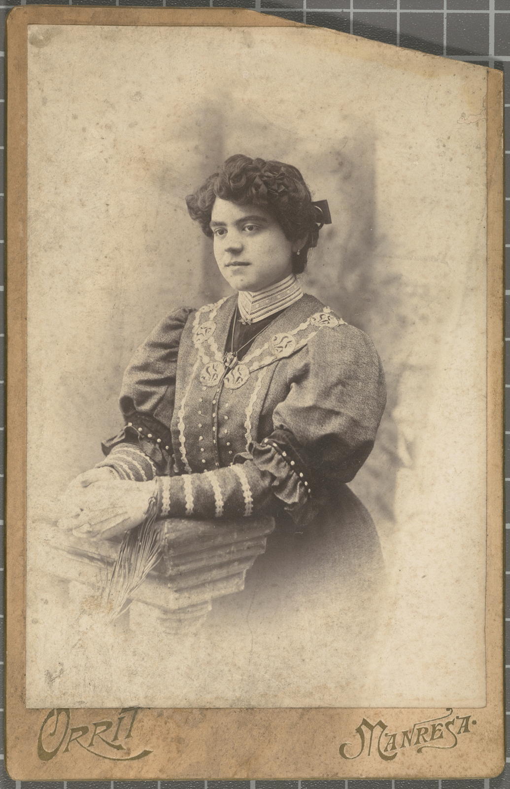 Enrique Orrit, [Portrait of a girl]