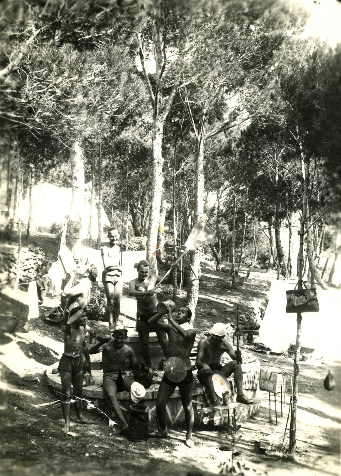 Desconegut, [Acampada a Aiguafreda. Begur]