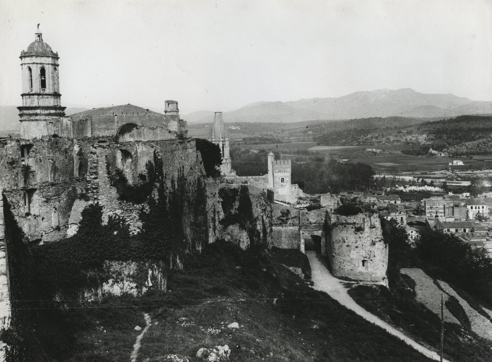 Desconegut, [View from Torre Gironella]