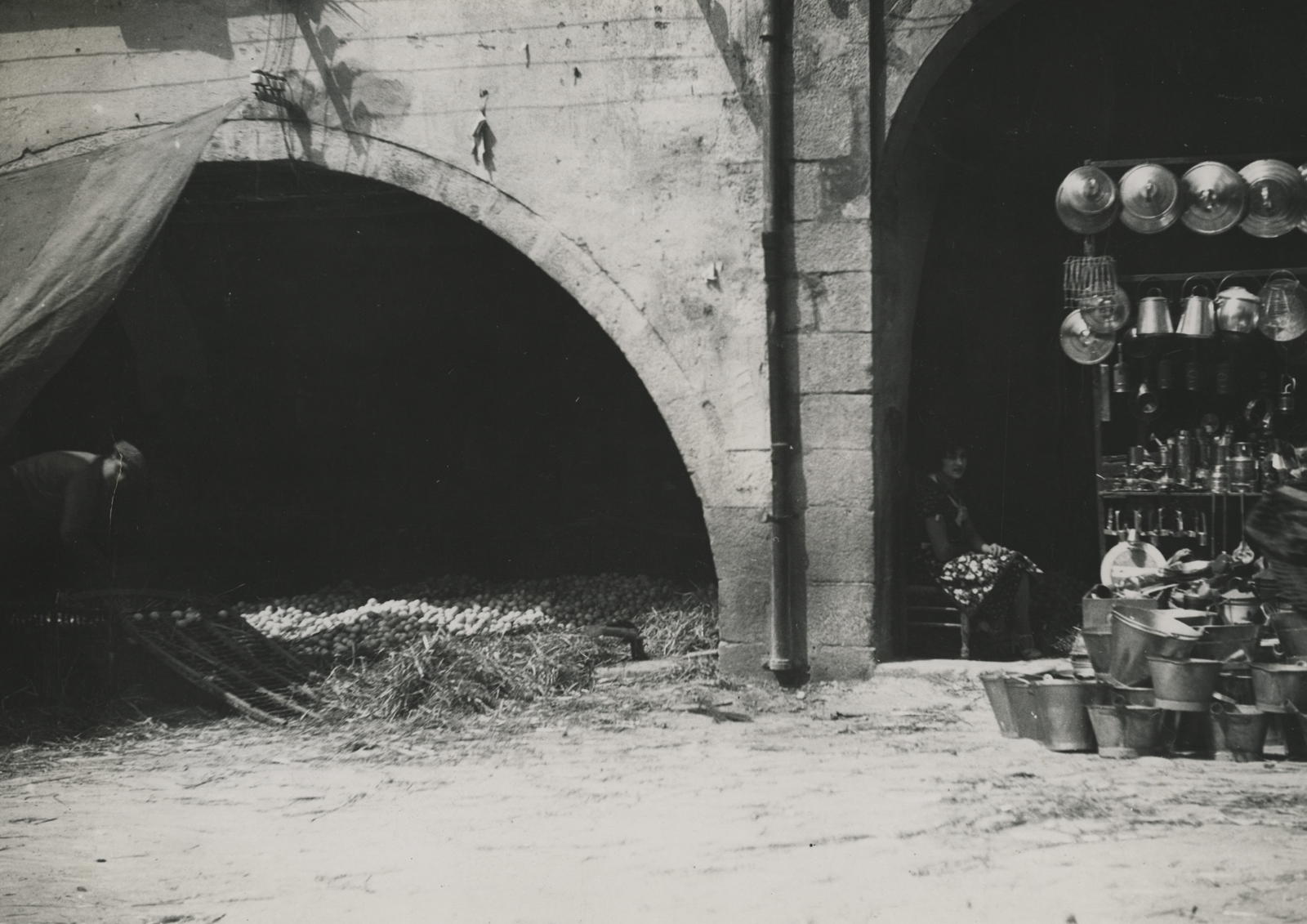 Desconegut, [Market in the boulevard Pi i Margall]
