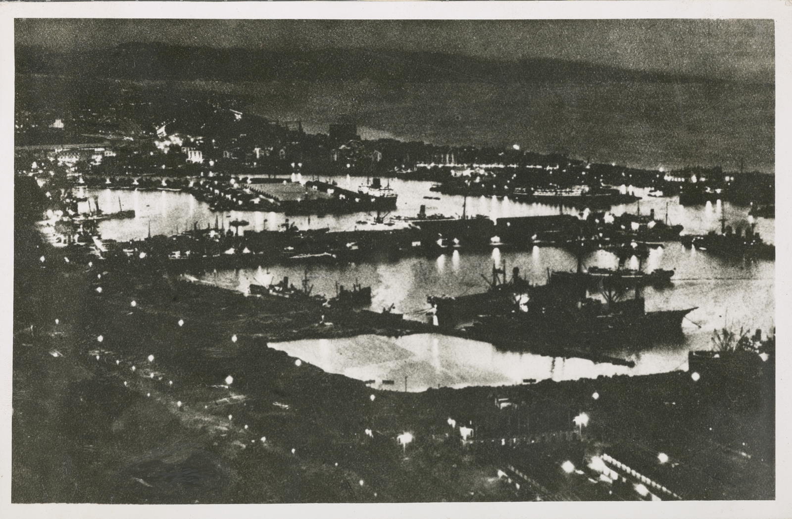 Desconegut, [View of a city]