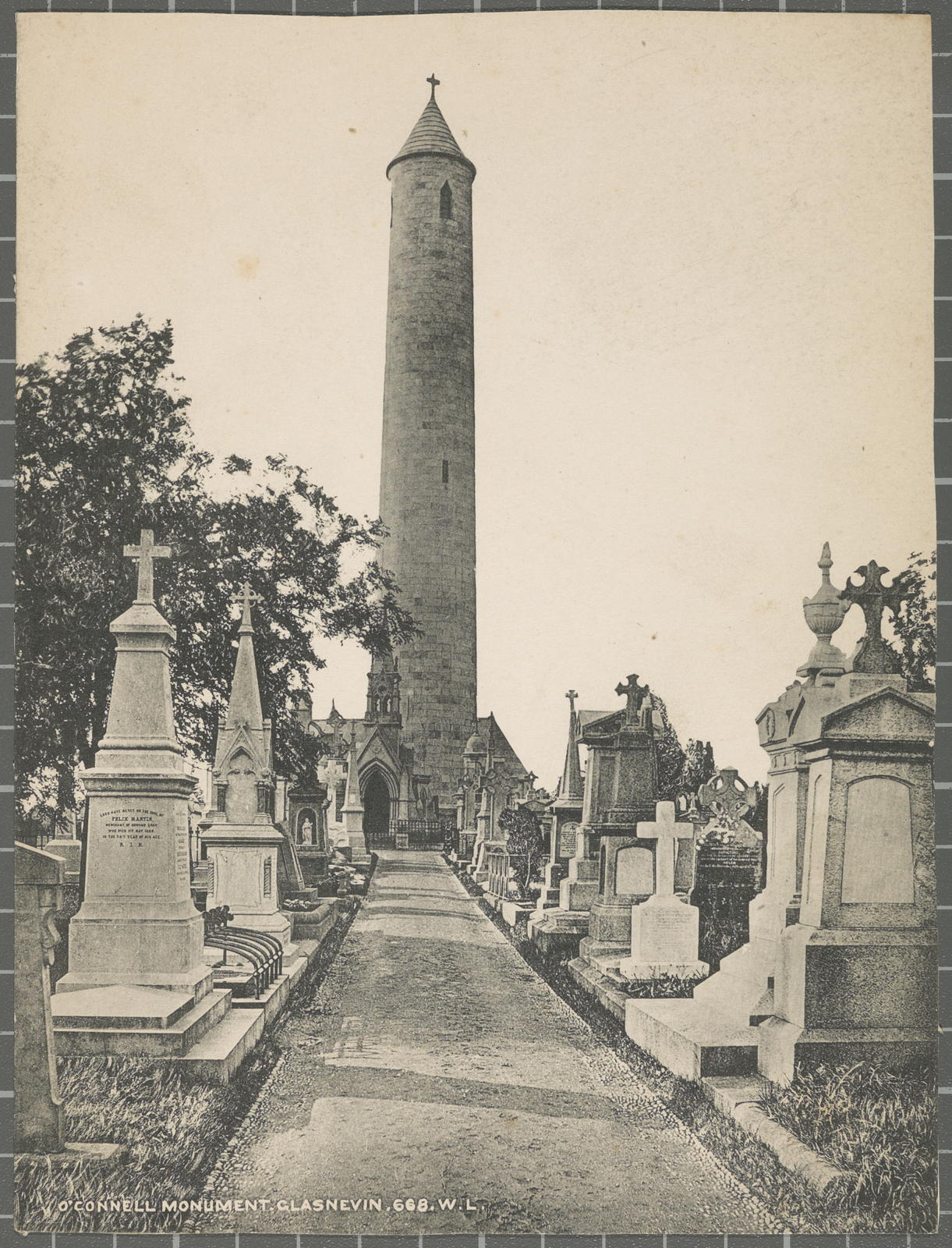 Desconegut, O'Connell Monument. Glasnevin, 668. W.L.